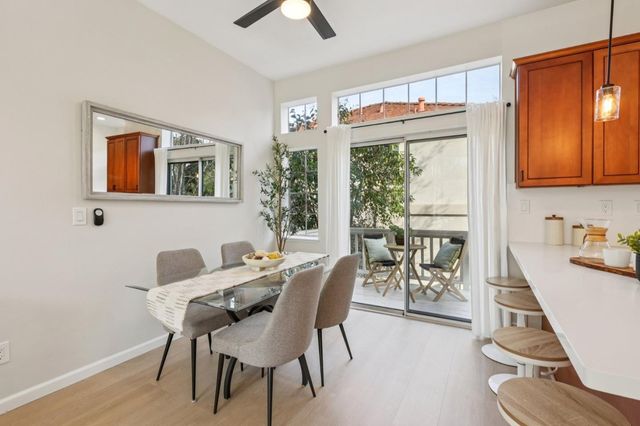 979 Pinto Palm Terrace 45, Sunnyvale, CA 94087