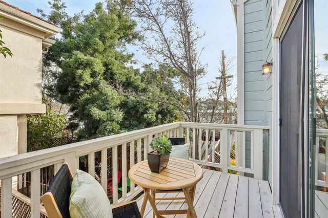 979 Pinto Palm Terrace 45, Sunnyvale, CA 94087