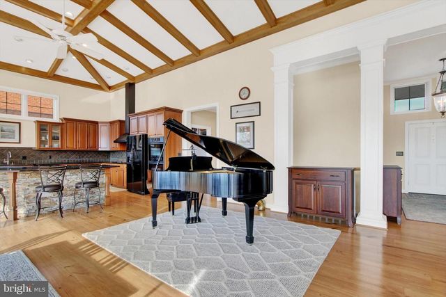 6732 ST ANNES DR, Fayetteville, PA 17222