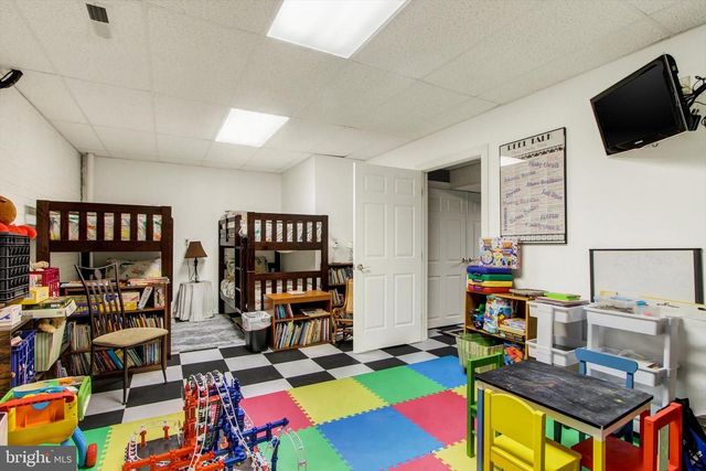 6732 ST ANNES DR, Fayetteville, PA 17222