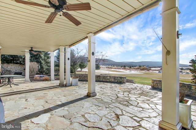 6732 ST ANNES DR, Fayetteville, PA 17222