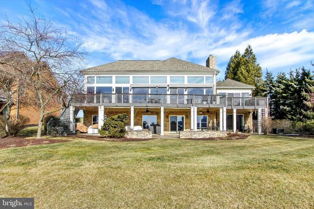 6732 ST ANNES DR, Fayetteville, PA 17222