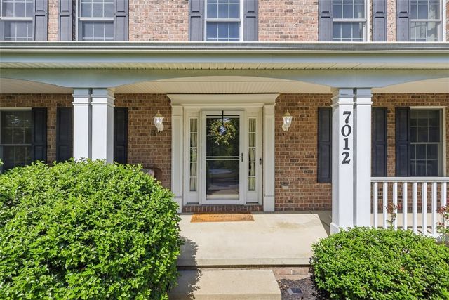 7012 Pin Oak Ct, Robinson Twp, PA 15136