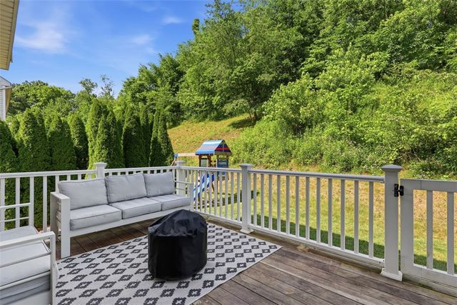 7012 Pin Oak Ct, Robinson Twp, PA 15136