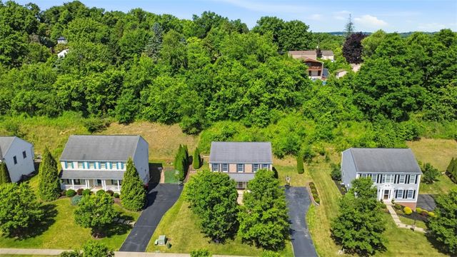 7012 Pin Oak Ct, Robinson Twp, PA 15136
