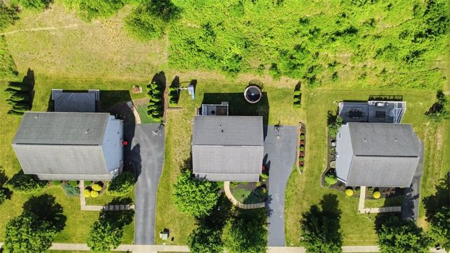 7012 Pin Oak Ct, Robinson Twp, PA 15136