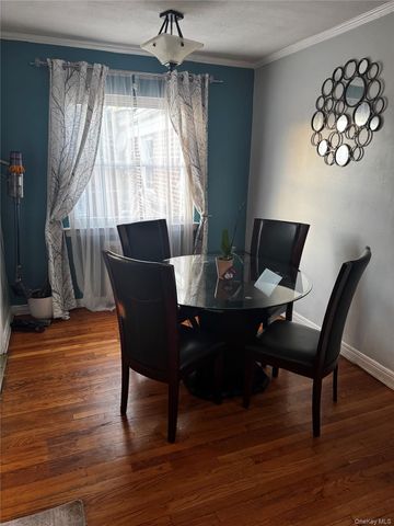 198-17 Dunton Avenue 2nd floor, Holliswood, NY 11423
