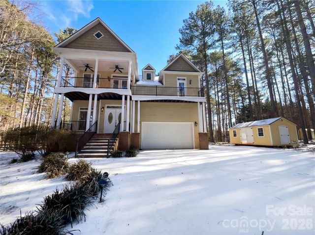 405 Isle Of Pines Road, Mooresville, NC 28117