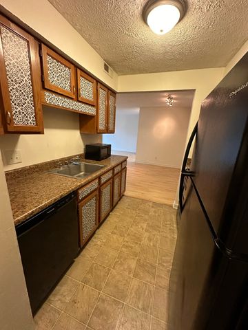 171 Brooke Castle Dr, Hermitage, TN 37076