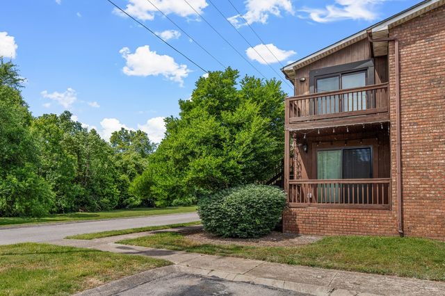 171 Brooke Castle Dr, Hermitage, TN 37076