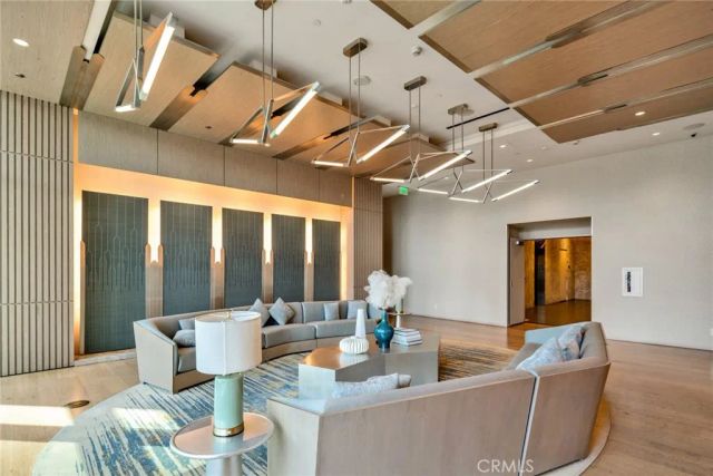 877 Francisco St 805, Los Angeles, CA 90017