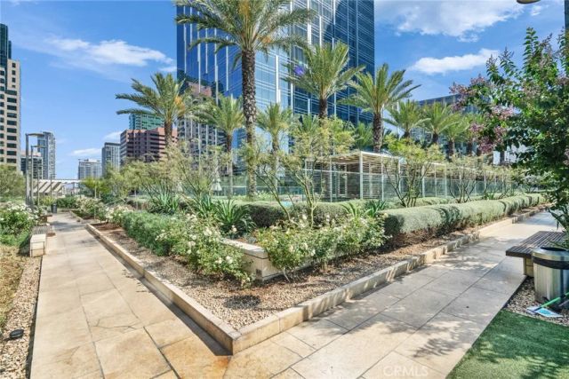 877 Francisco St 805, Los Angeles, CA 90017