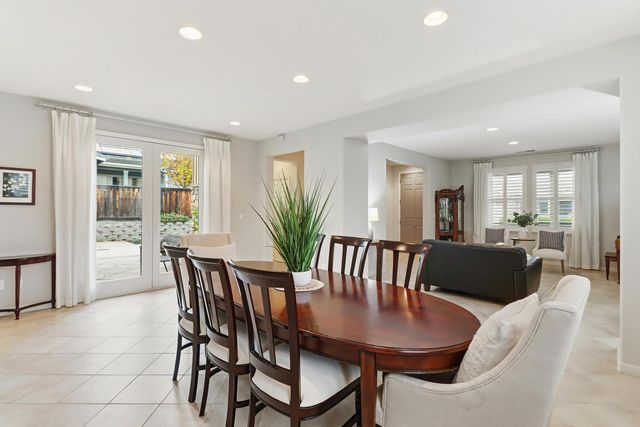 2501 Mossy Oak Ct, Rocklin, CA 95765