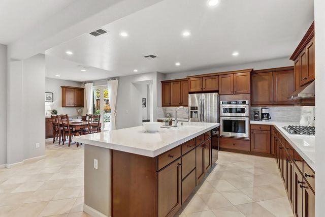 2501 Mossy Oak Ct, Rocklin, CA 95765