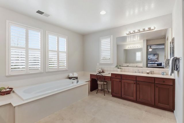 2501 Mossy Oak Ct, Rocklin, CA 95765