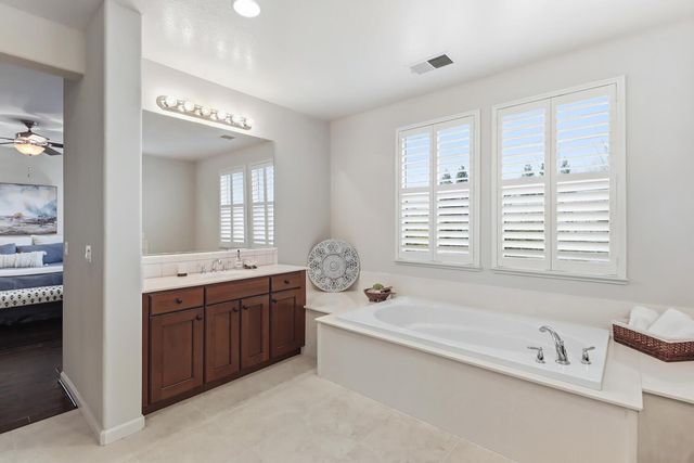 2501 Mossy Oak Ct, Rocklin, CA 95765