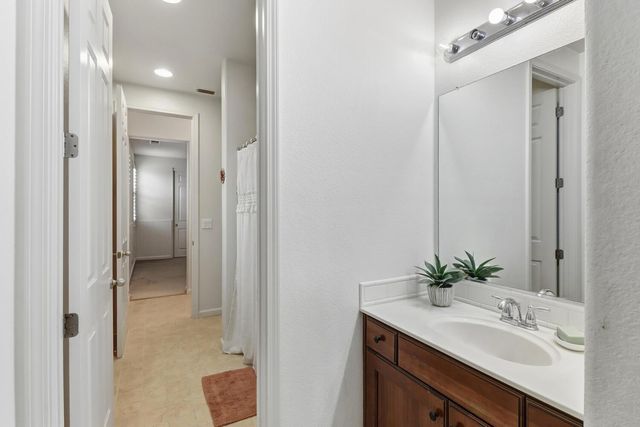 2501 Mossy Oak Ct, Rocklin, CA 95765