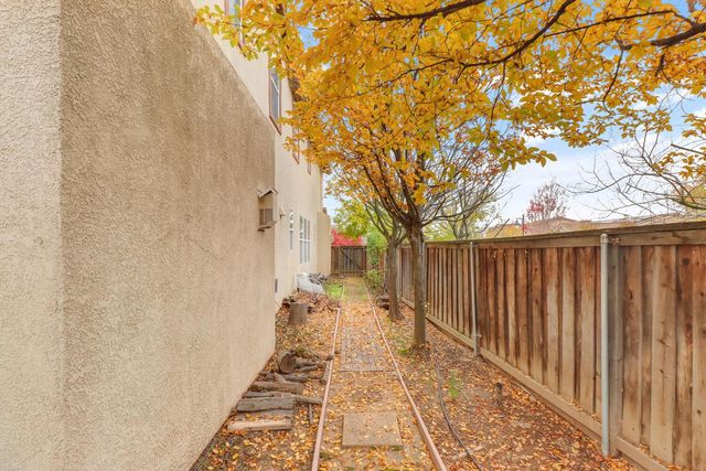 2501 Mossy Oak Ct, Rocklin, CA 95765