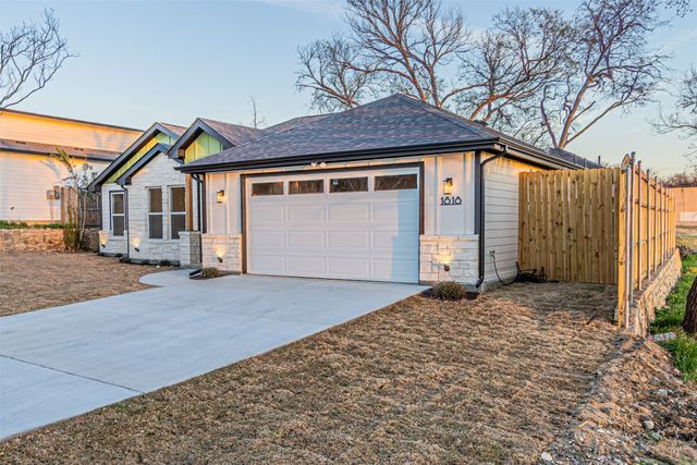 1818 Marfa Avenue, Dallas, TX 75216