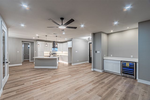 1818 Marfa Avenue, Dallas, TX 75216