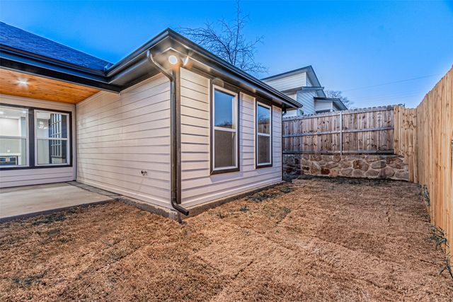 1818 Marfa Avenue, Dallas, TX 75216