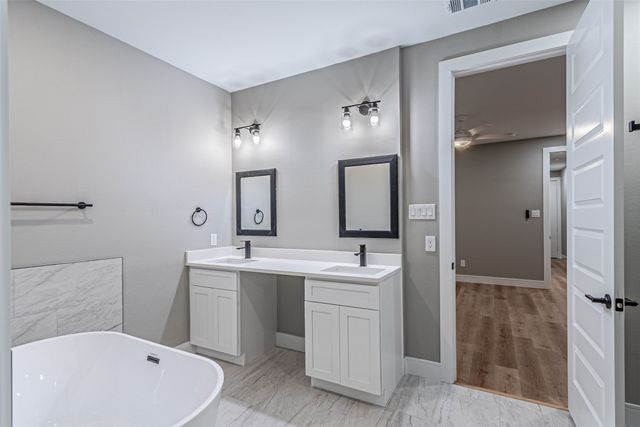 1818 Marfa Avenue, Dallas, TX 75216