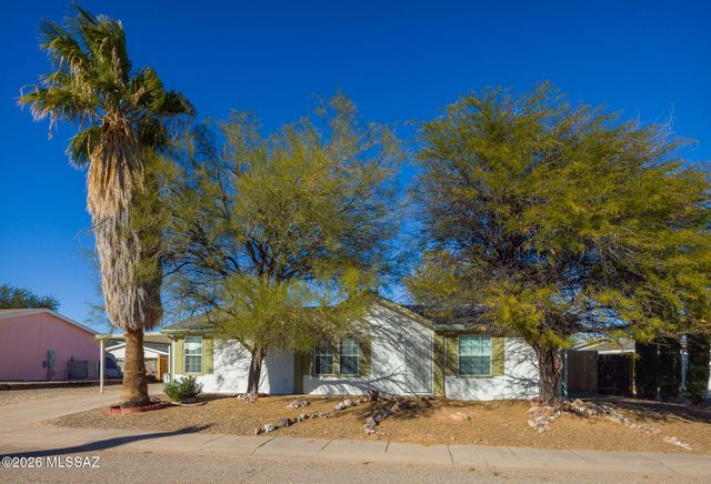 662 W Coachline Lane, Benson, AZ 85602