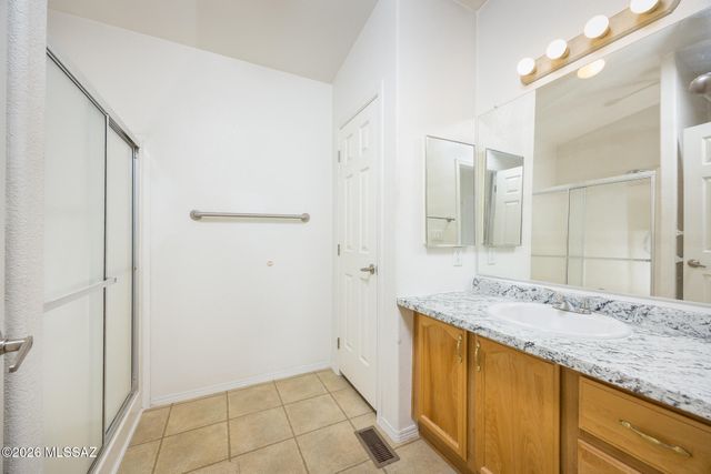 662 W Coachline Lane, Benson, AZ 85602