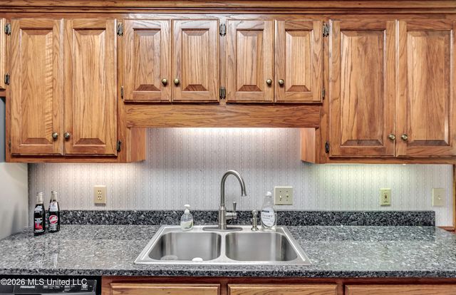 510 Bay Pointe Circle, Brandon, MS 39047