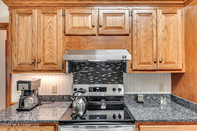 510 Bay Pointe Circle, Brandon, MS 39047