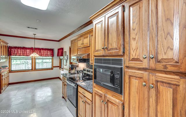 510 Bay Pointe Circle, Brandon, MS 39047