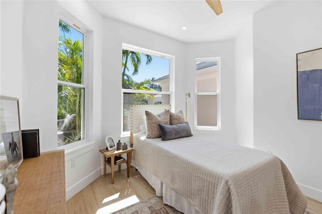 1354 TEAROSE PLACE, Sarasota, FL 34239