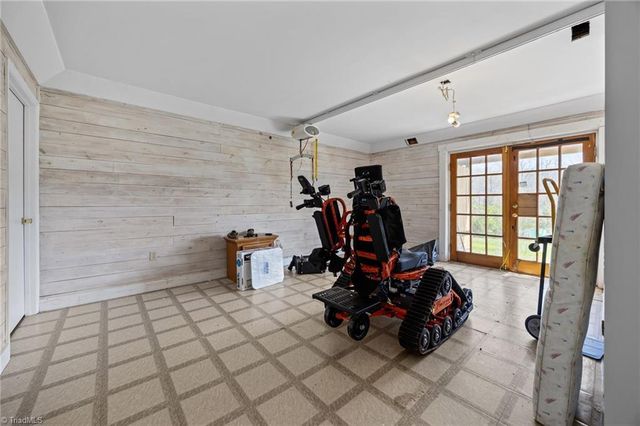 487 King Road, Seagrove, NC 27341
