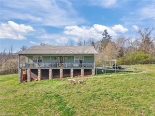 487 King Road, Seagrove, NC 27341