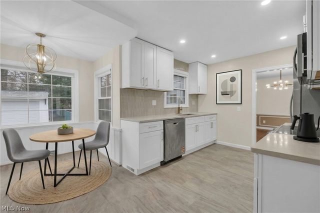 4182 Silsby Road, University Heights, OH 44118