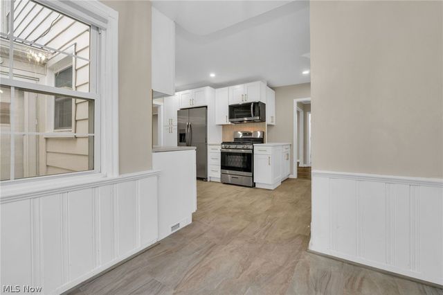 4182 Silsby Road, University Heights, OH 44118