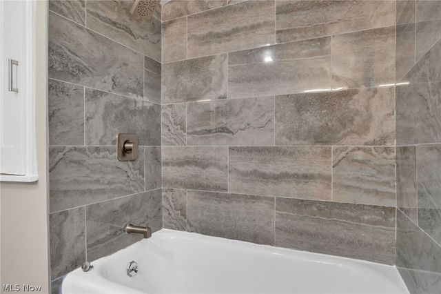 4182 Silsby Road, University Heights, OH 44118