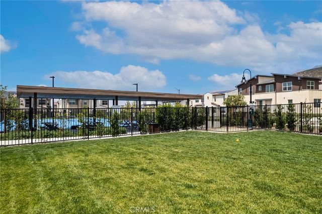 15942 Sparrow Court, Fontana, CA 92336