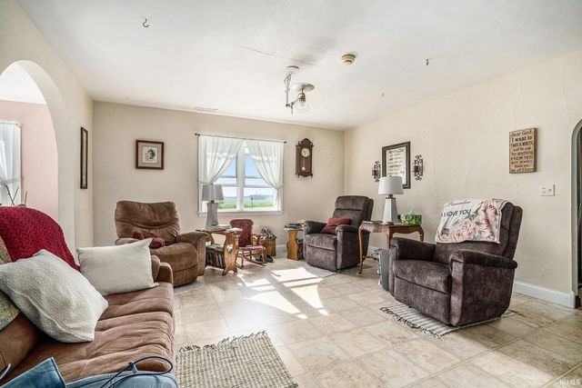 9135 W 750 North, Etna Green, IN 46524