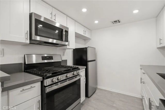 4511 Murietta Avenue 8, Sherman Oaks, CA 91423