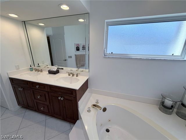 108 Palmetto Dunes CIR, Naples, FL 34113