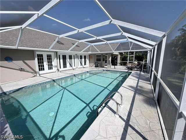 108 Palmetto Dunes CIR, Naples, FL 34113