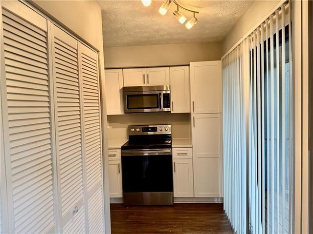 1059 Mariners Drive, Stone Mountain, GA 30083