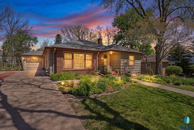 310 E 28th St Street, Sioux Falls, SD 57105
