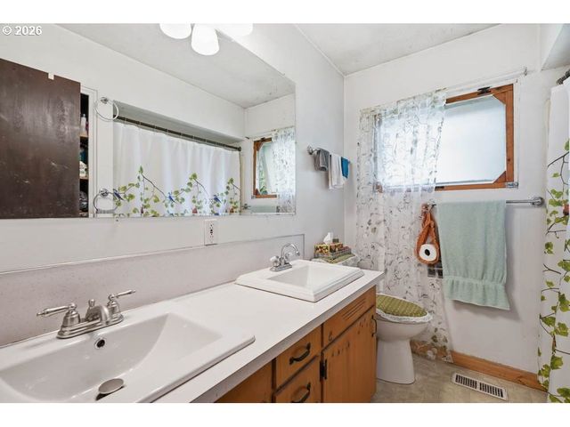 1014 Se 175TH Pl, Portland, OR 97233