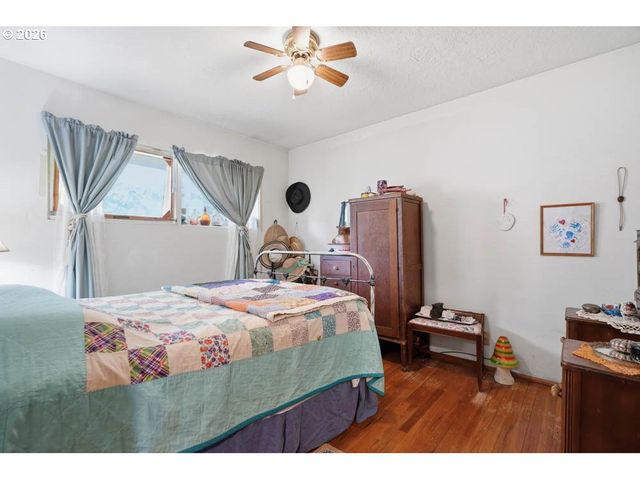 1014 Se 175TH Pl, Portland, OR 97233