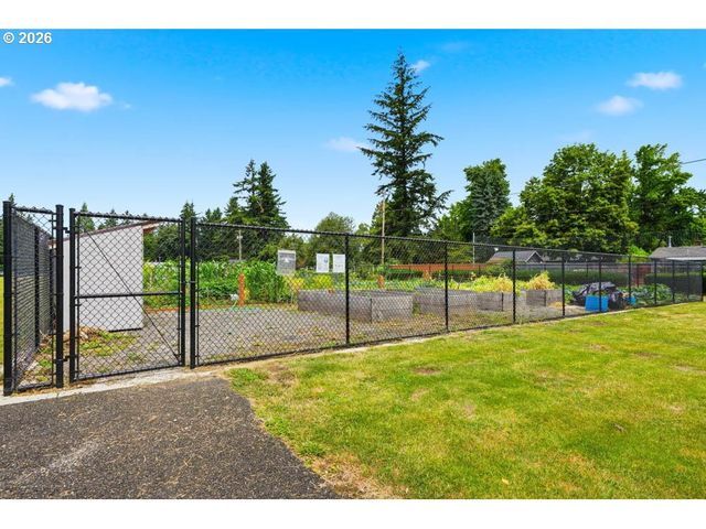 1014 Se 175TH Pl, Portland, OR 97233