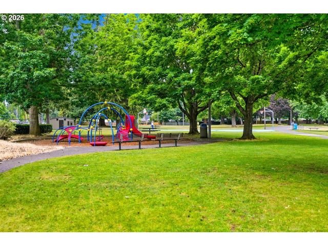 1014 Se 175TH Pl, Portland, OR 97233