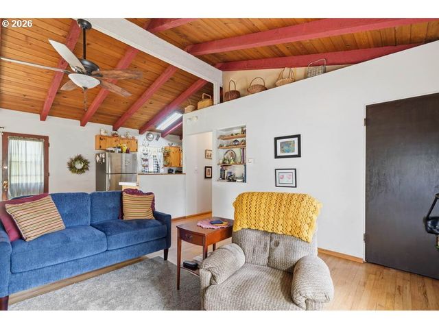 1014 Se 175TH Pl, Portland, OR 97233