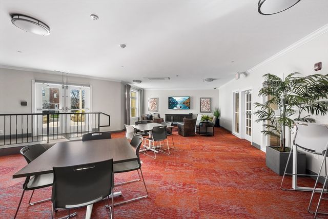 69 Foundry St 310, Wakefield, MA 01880